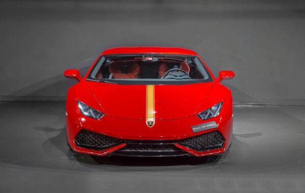 2015 Lamborghini Huracan LP 610-4 - Image 2