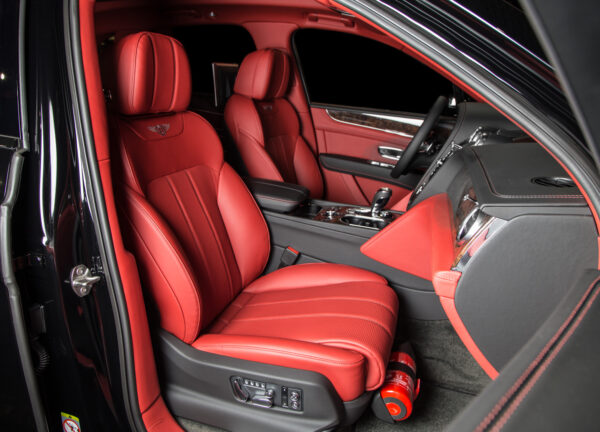 2018 Bentley Bentayga - Image 9