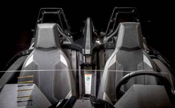 2017 - Polaris Slingshot ( Motorcycle ) - Image 10