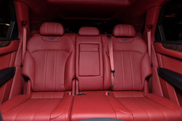 2018 Bentley Bentayga - Image 10