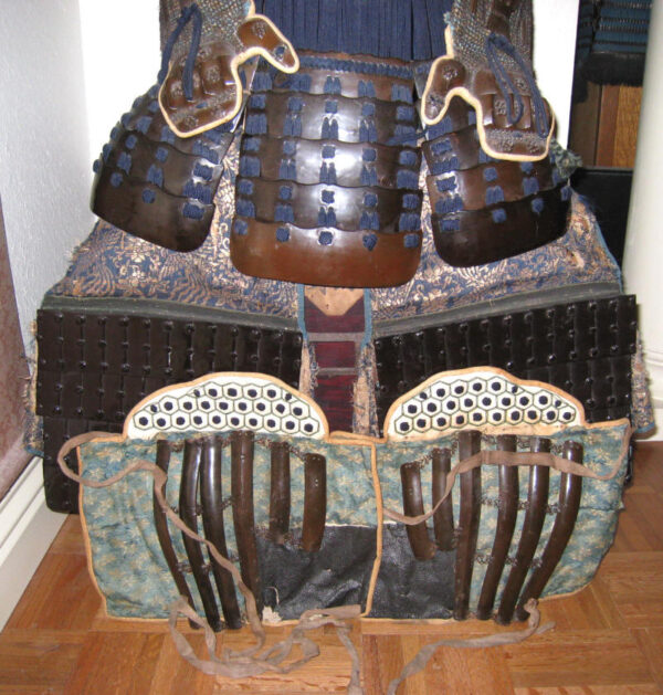 18th Century full suit of Japanese Samurai Armor - Image 2