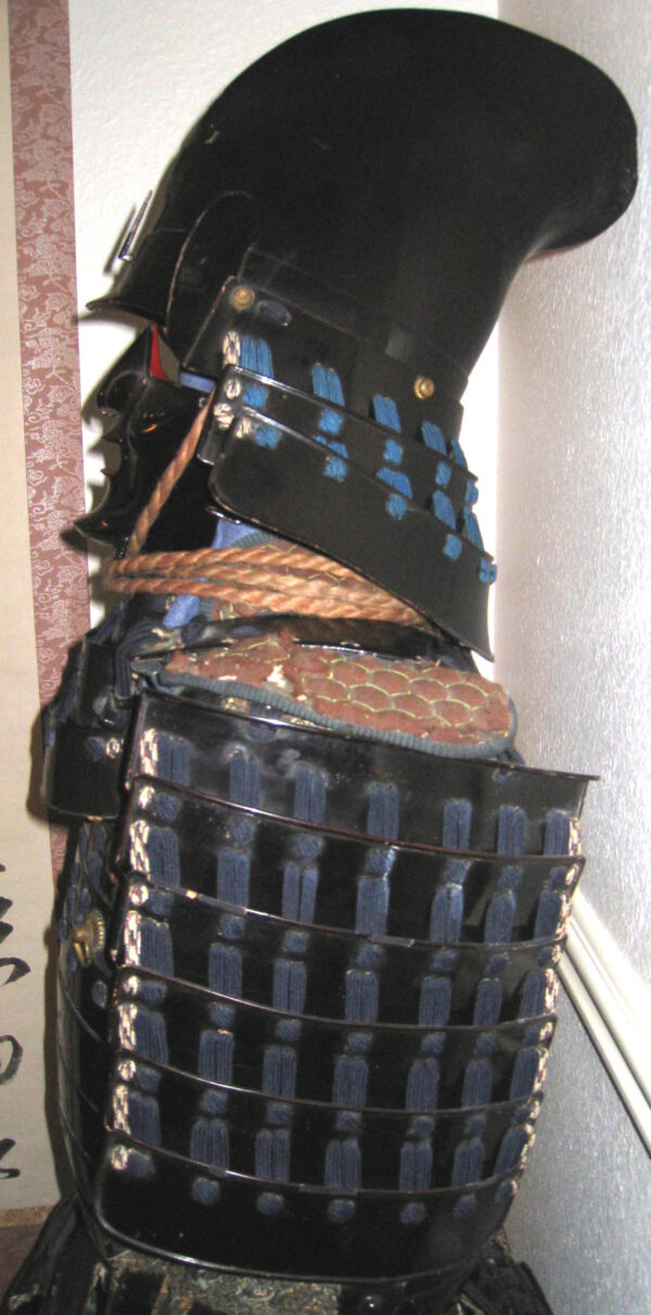 Early 18th Century full suit of Japanese Gusoku style Samurai Armor - Image 2
