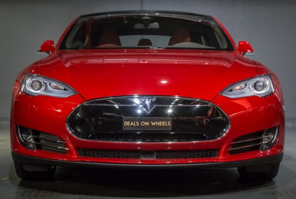 2016 Tesla - S-P 90D - Image 2