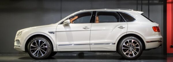 2017 Bentley Bentayga - Image 2