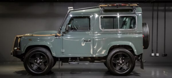 2016 Land Rover - Defender 90 SW - Image 2