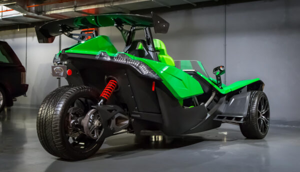 2016 - Polaris Slingshot ( Motorcycle ) - Image 3