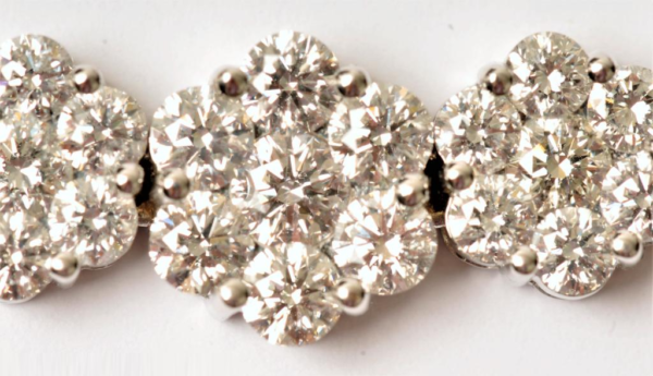 White Gold & Diamonds Necklace - Image 3
