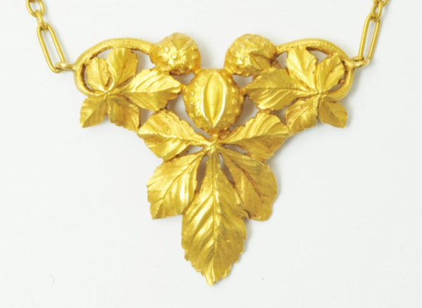Art Nouveau Draperie Gold Necklace - Image 4