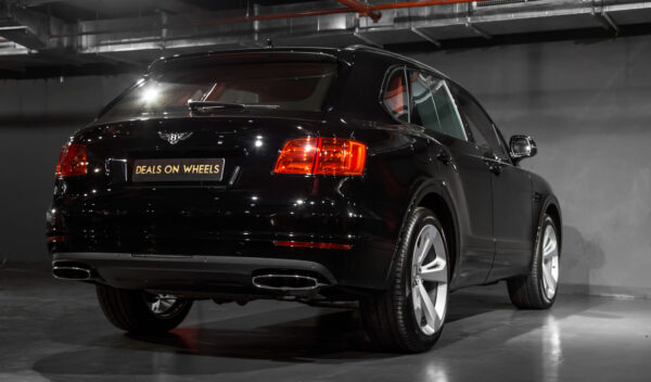 2018 Bentley Bentayga - Image 3