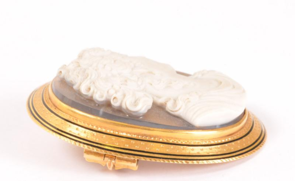 High Relief Ancient Hardstone Cameo Brooch of a Woman - Image 4