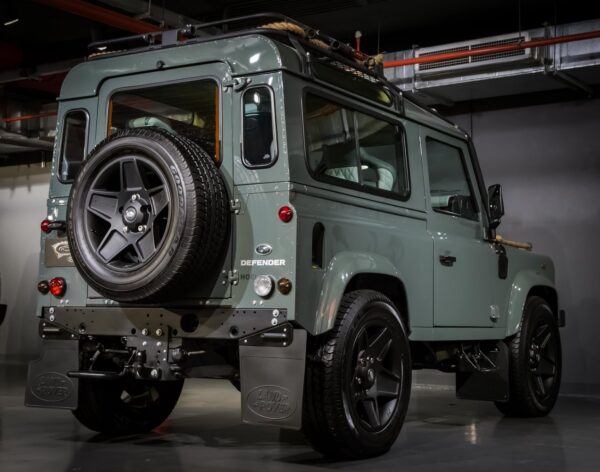 2016 Land Rover - Defender 90 SW - Image 3
