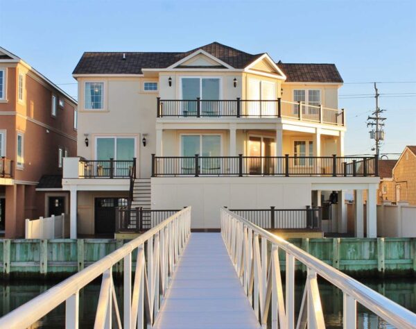 6 Bedroom Jersey Shore Waterfront Villa in Brigantine, NJ - Image 9
