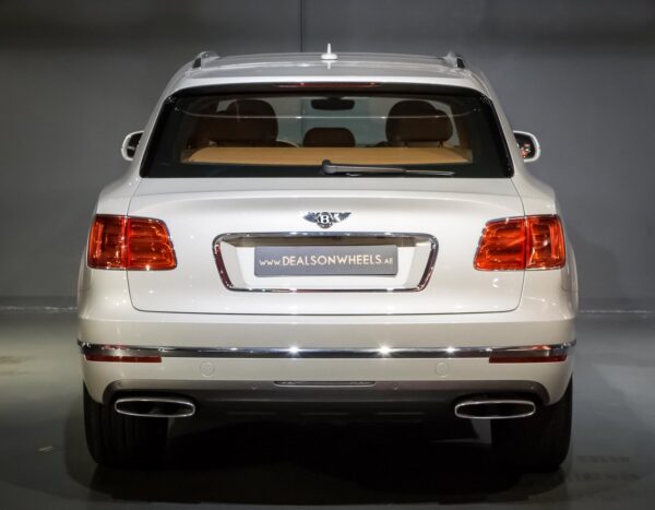 2017 Bentley Bentayga - Image 4
