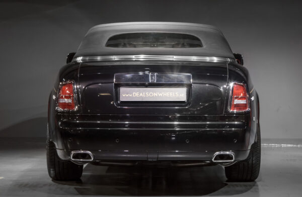 2017 Rolls Royce Phantom Drophead - Image 4