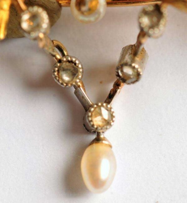 Vintage Diamond & Pearls Gold Bird Brooch - Image 4