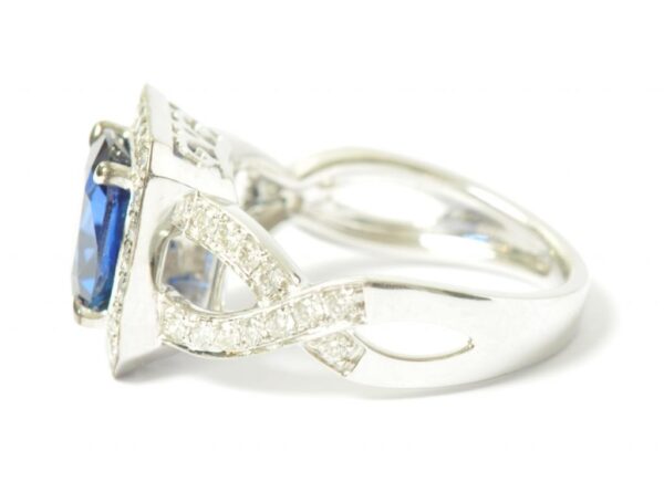 Sapphire & Diamond White Gold Ring - Image 7