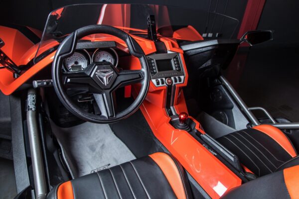 2016 - Polaris Slingshot ( Motorcycle ) - Image 5