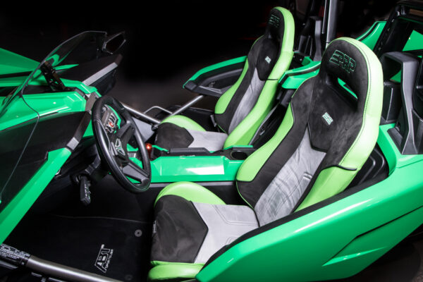 2016 - Polaris Slingshot ( Motorcycle ) - Image 5