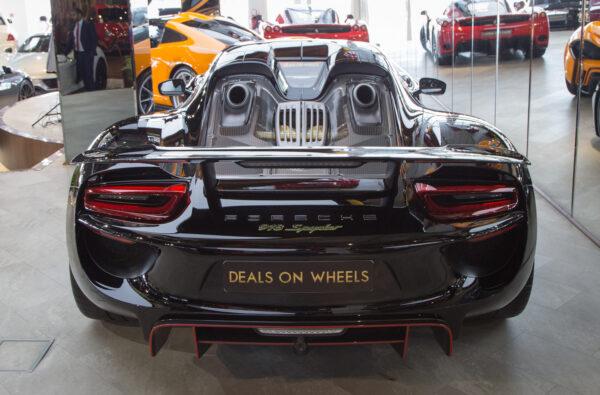 2015 Porsche 918 Spyder - Image 5