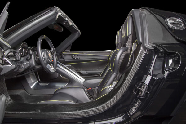 2015 Porsche 918 Spyder - Image 6