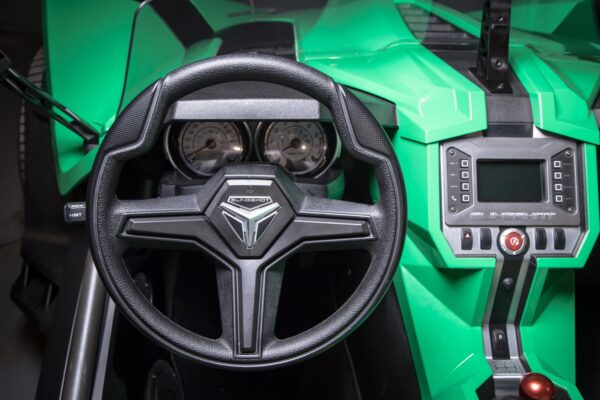 2016 - Polaris Slingshot ( Motorcycle ) - Image 7