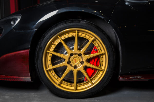 2016 McLaren 675 LT - Image 7
