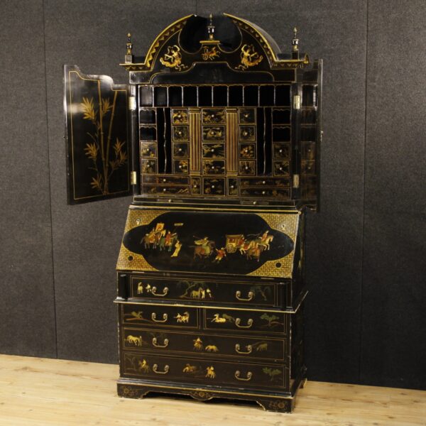 20th Century English Lacquered Golden and painted Chinoiserie Trumeau - Image 6