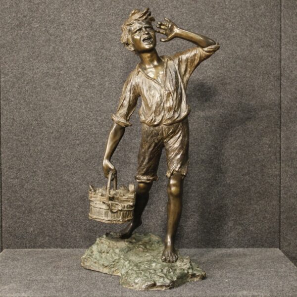 20th Century Neapolitan Signed Bronze depicting a Fish Seller - Image 2