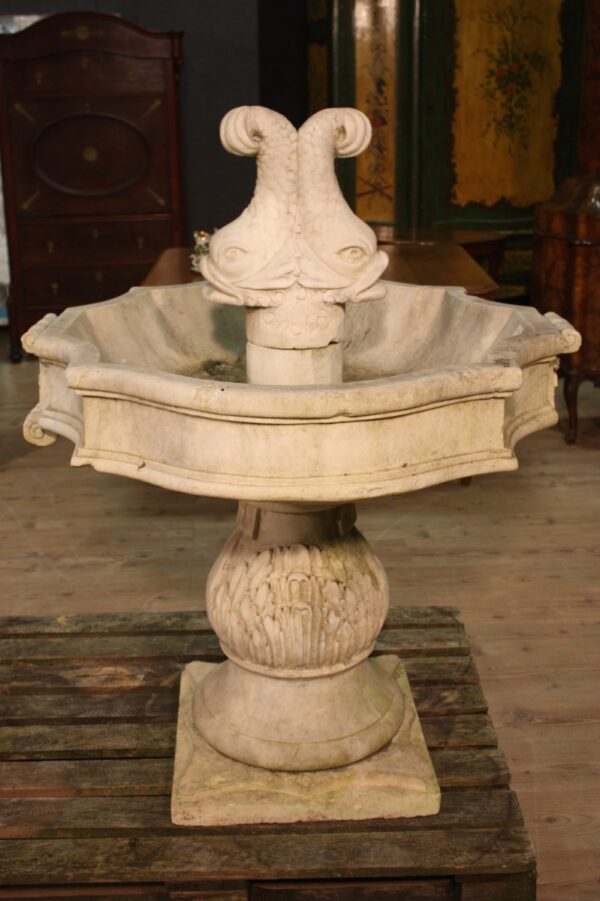 20th Century large Marble Fountain - Image 6