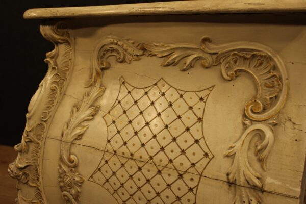 20th century Italian Lacquered Dresser - Image 4