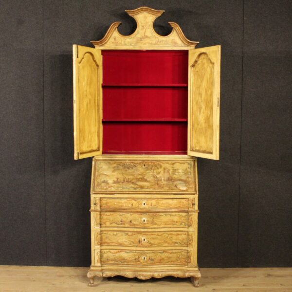 20th Century Venetian Lacquered, Gilded and Painted Trumeau - Image 3