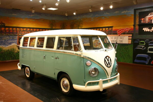 1967 Volkswagen T1 Bus - Image 3