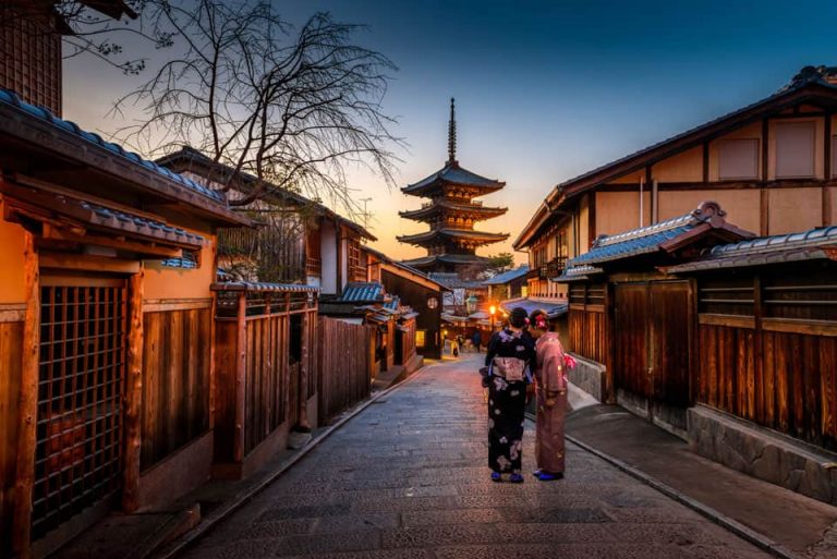 Yasaka-Dori