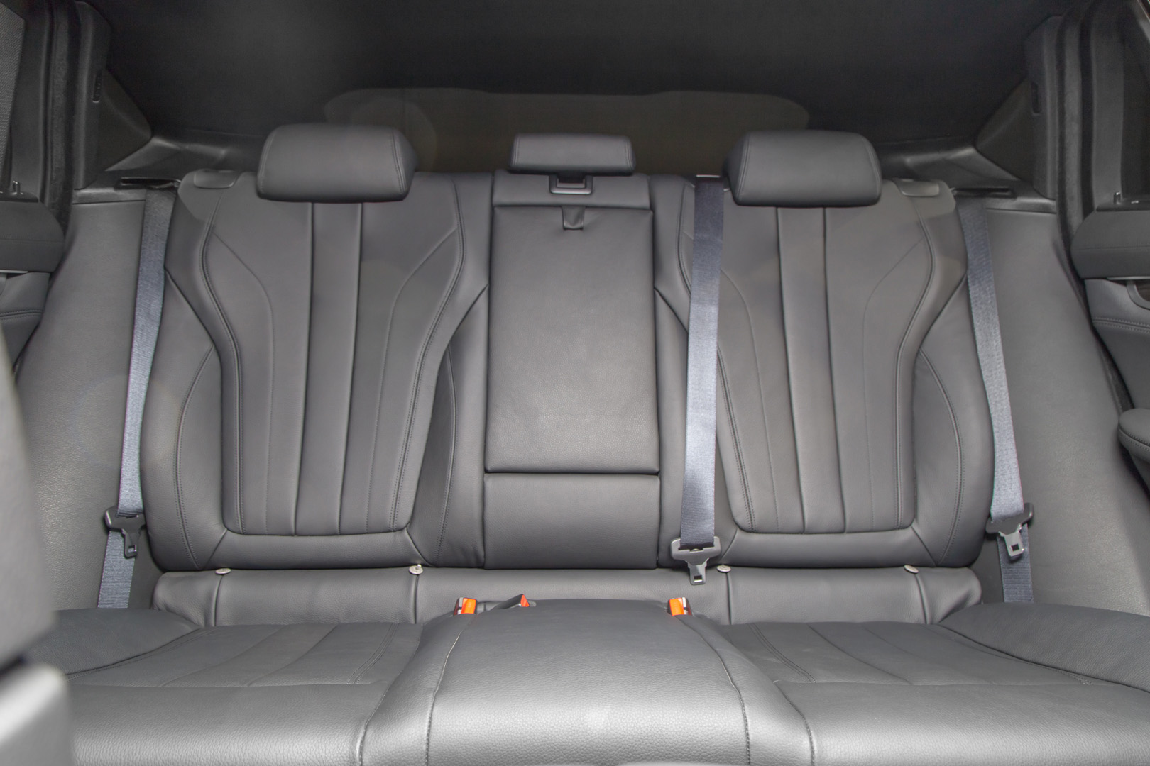2015 BMW - X6 X Drive 50I - Image 10