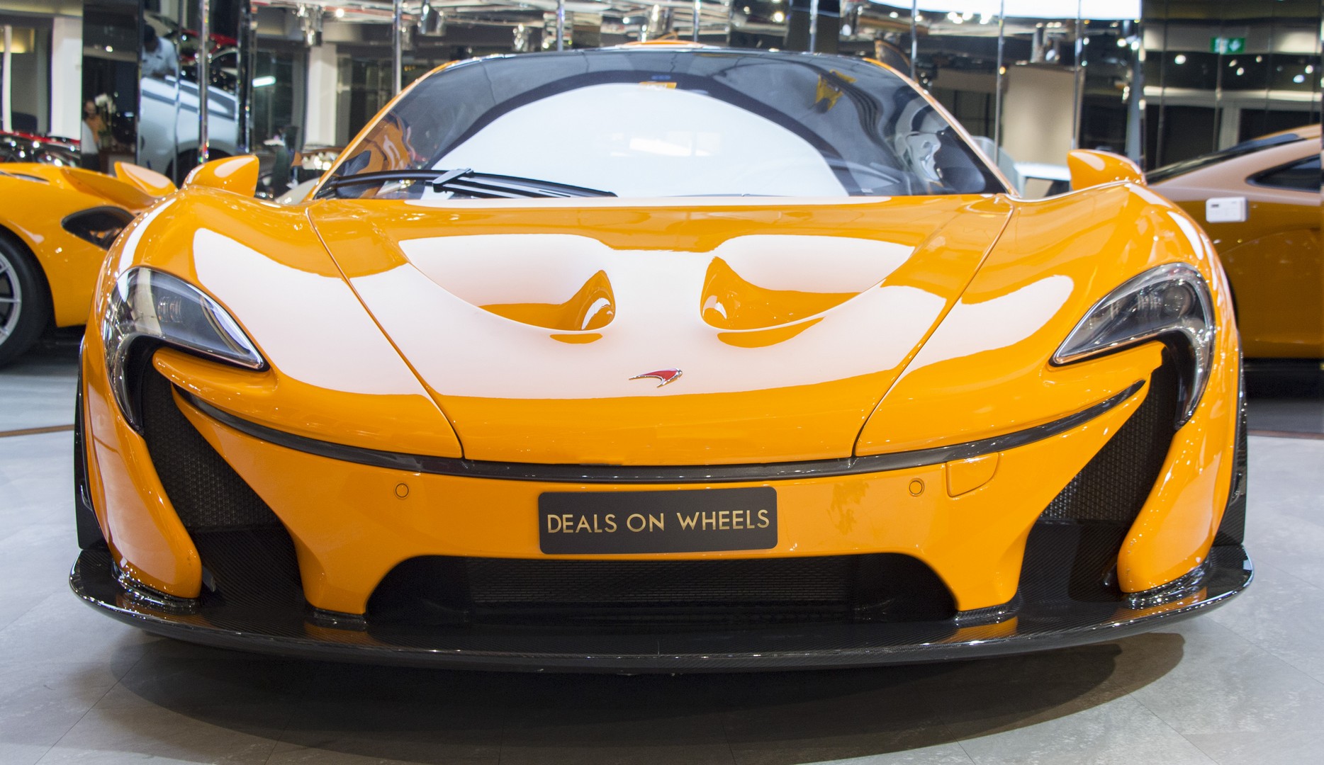 2014 McLaren P1 Supercar - Image 2