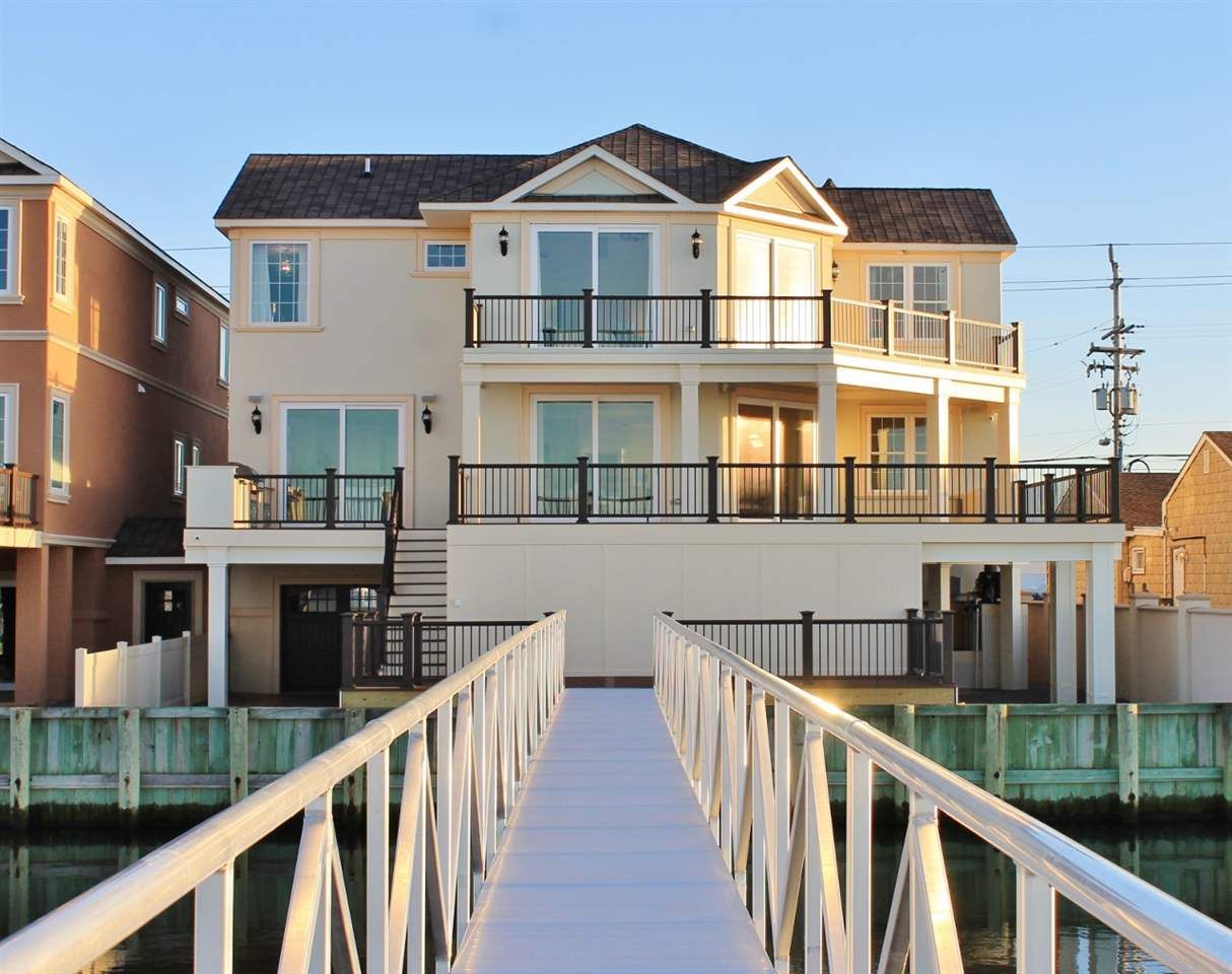 6 Bedroom Jersey Shore Waterfront Villa in Brigantine, NJ - Image 9