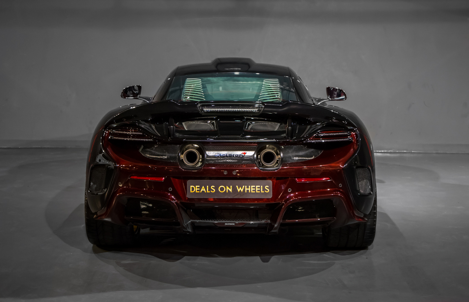 2016 McLaren 675 LT - Image 5
