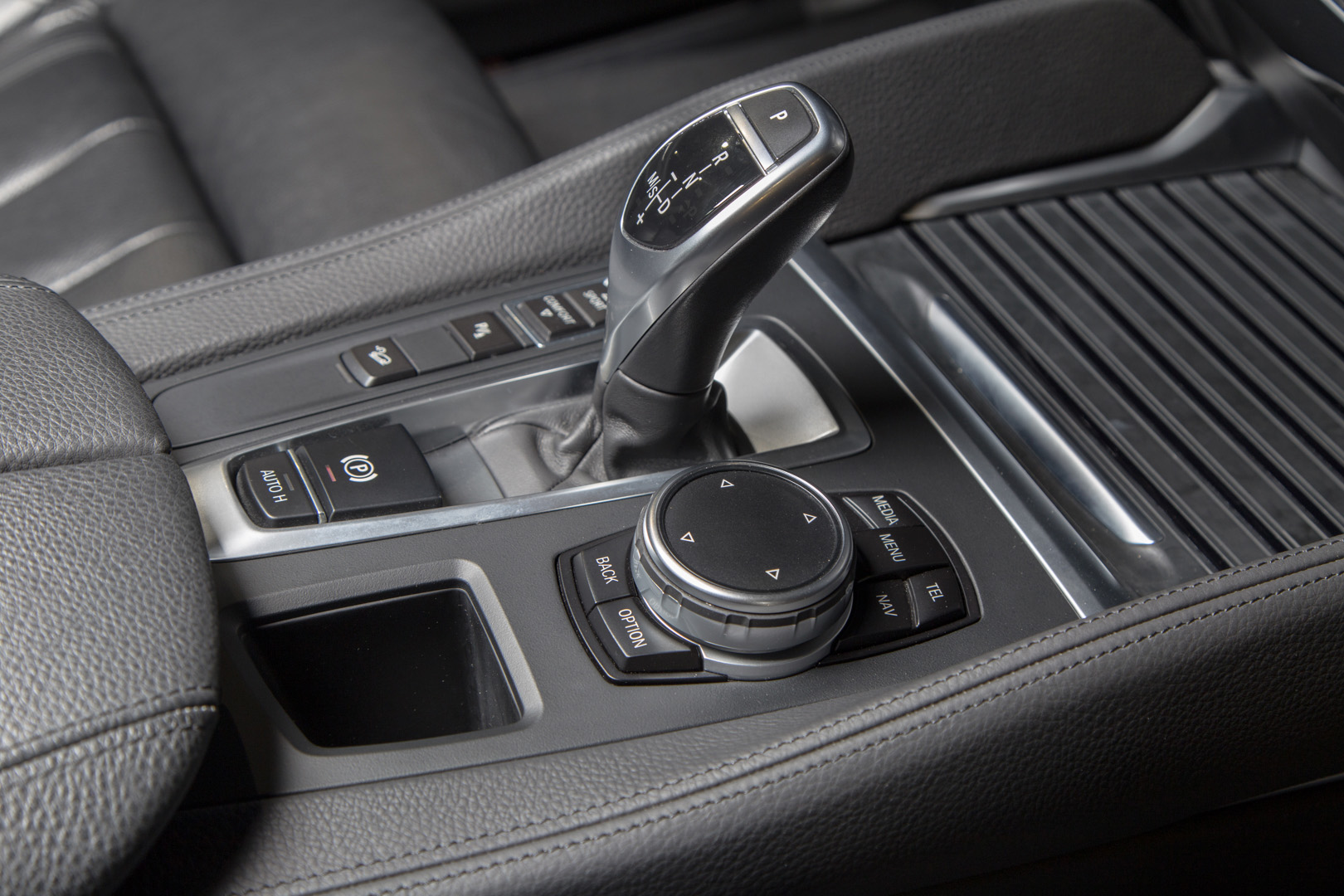 2015 BMW - X6 X Drive 50I - Image 7