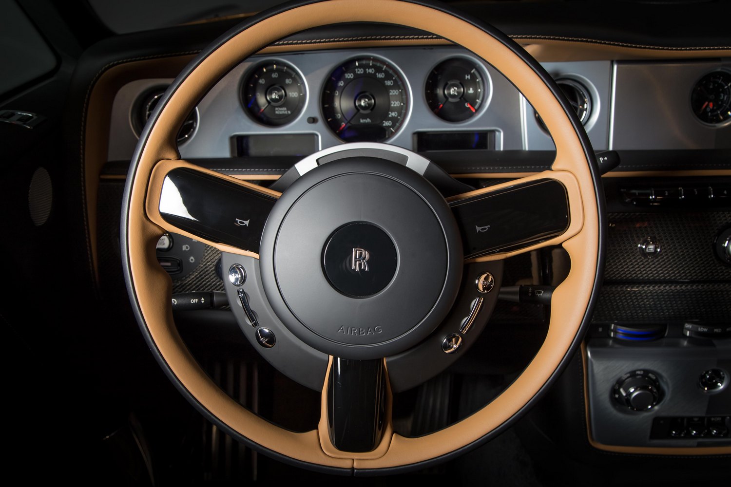 2017 Rolls Royce Phantom Drophead - Image 7